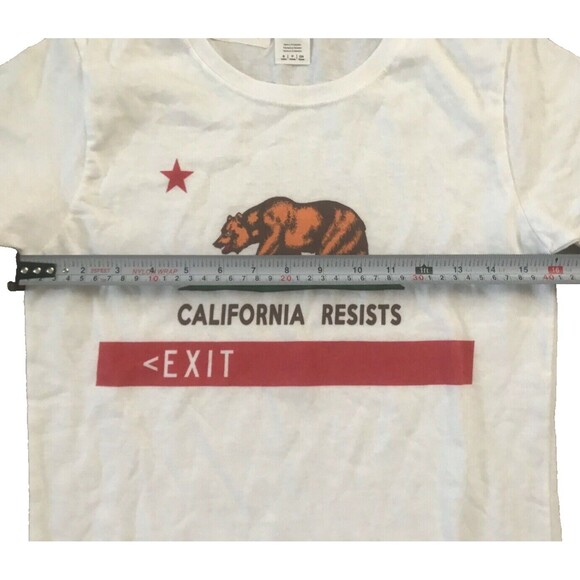 NWTS - CALIFORNIA BEAR RESISTS PROTEST (Anti-Trump) White T Shirt, Women's Sm - Picture 5 of 5